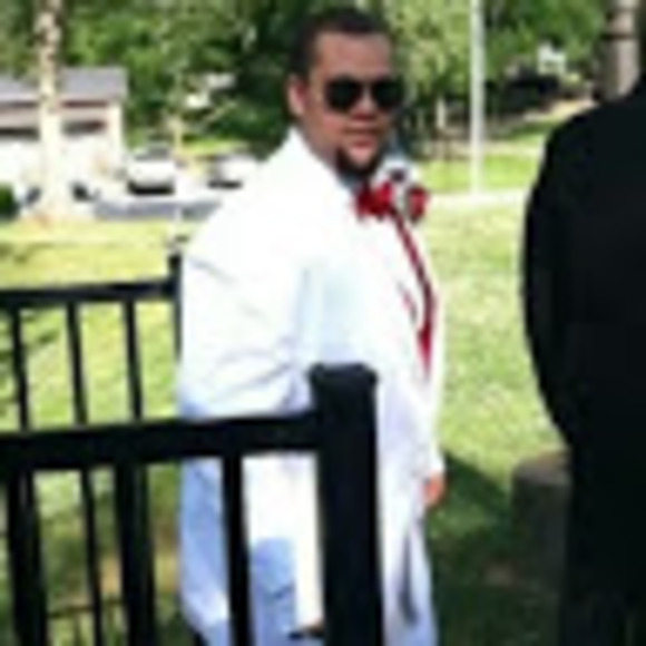 Meet your Posher, Tobi - Picture 1 of 1